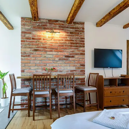 Terrace Iii Apartment *